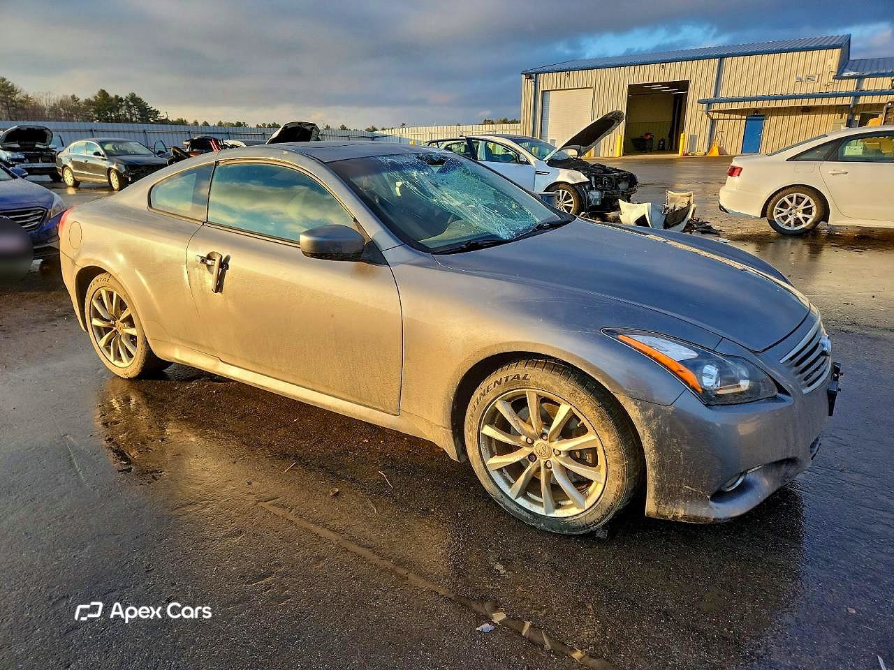 Infiniti G 2011