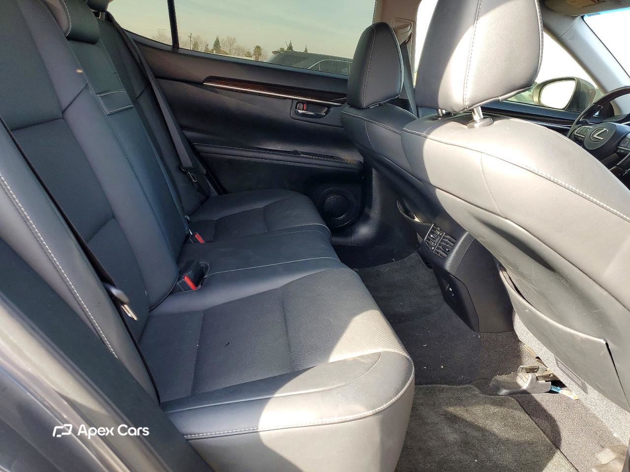 Lexus ES 2016