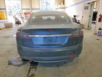Tesla Model S 2015