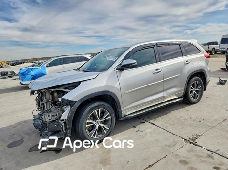 Toyota Highlander 2018 - Image 1 of 15