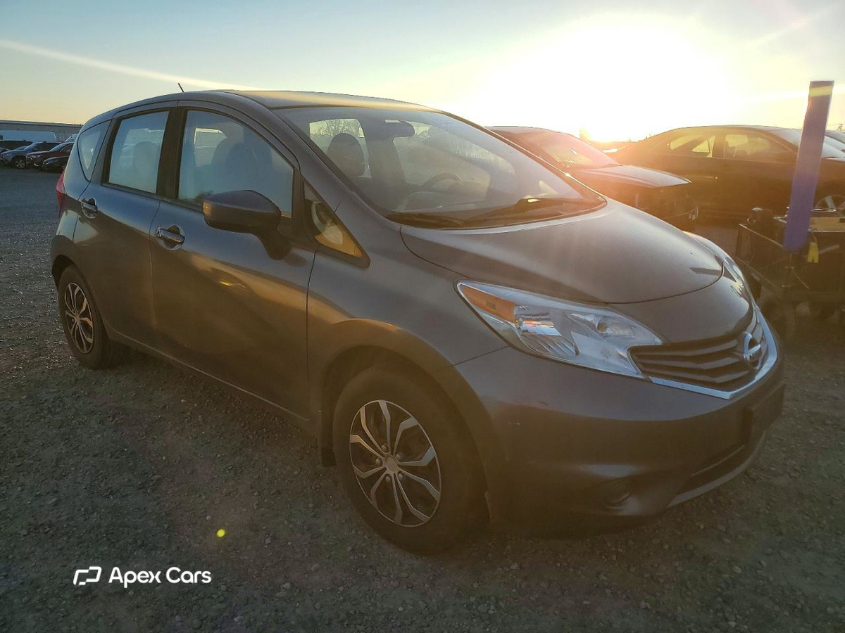 Nissan Versa 2016