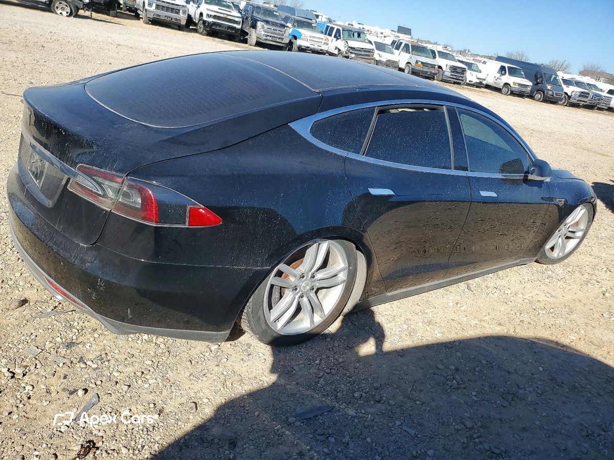 Tesla Model S 2012