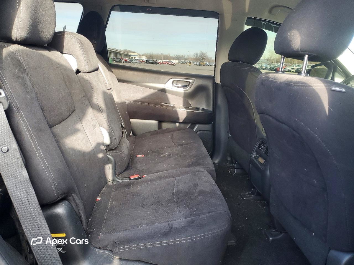 Nissan Pathfinder 2016