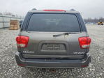 Toyota Sequoia 2005