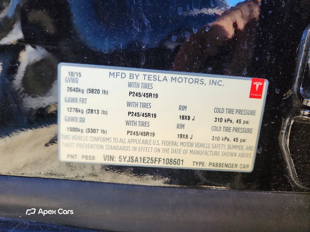 Tesla Model S 2015