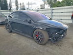 Tesla Model X 2024