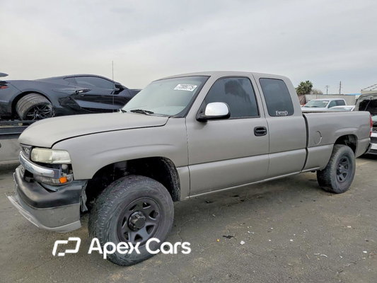 Chevrolet Silverado 2000 - Image 1 of 12