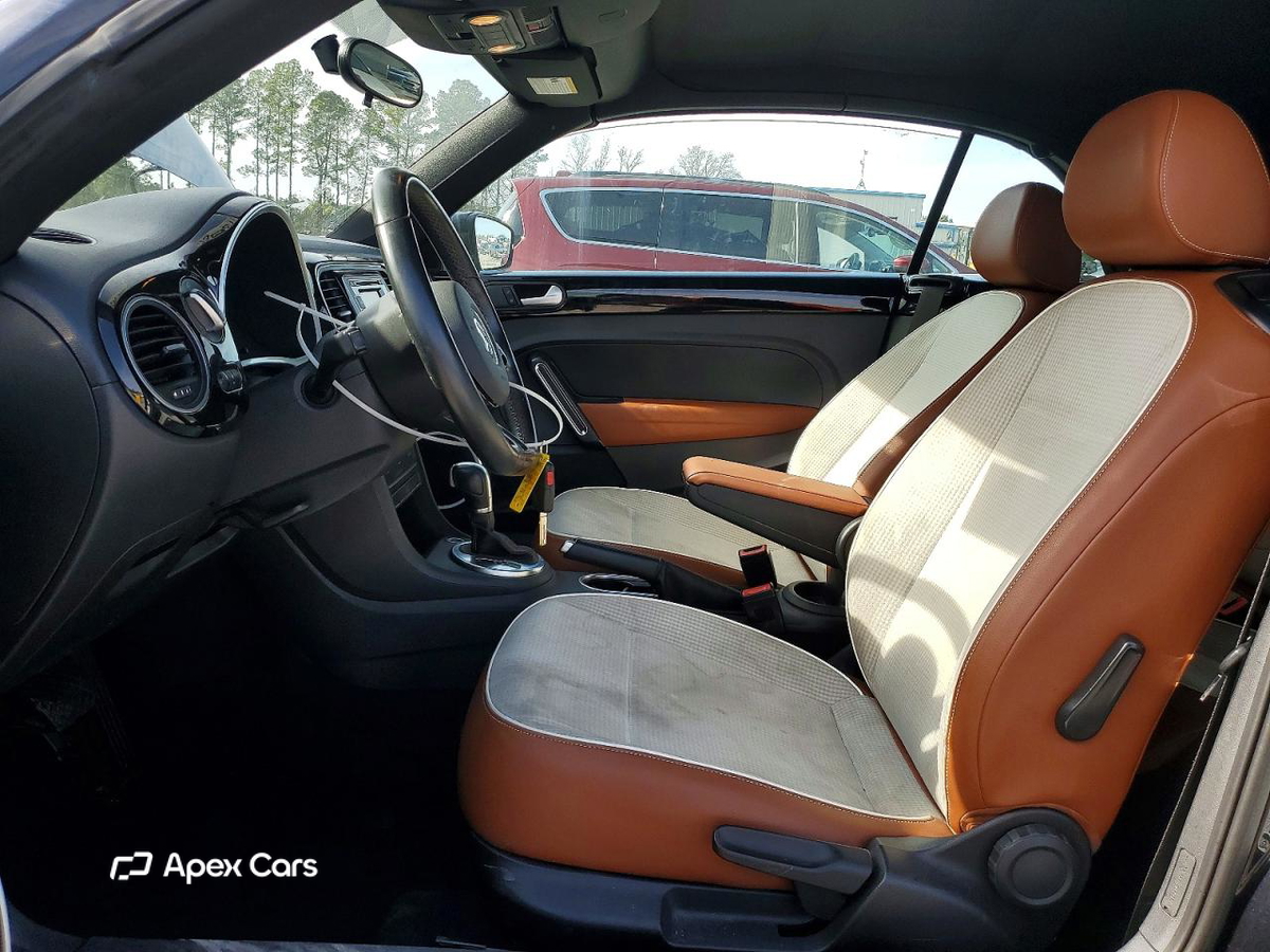 Volkswagen Beetle 2015