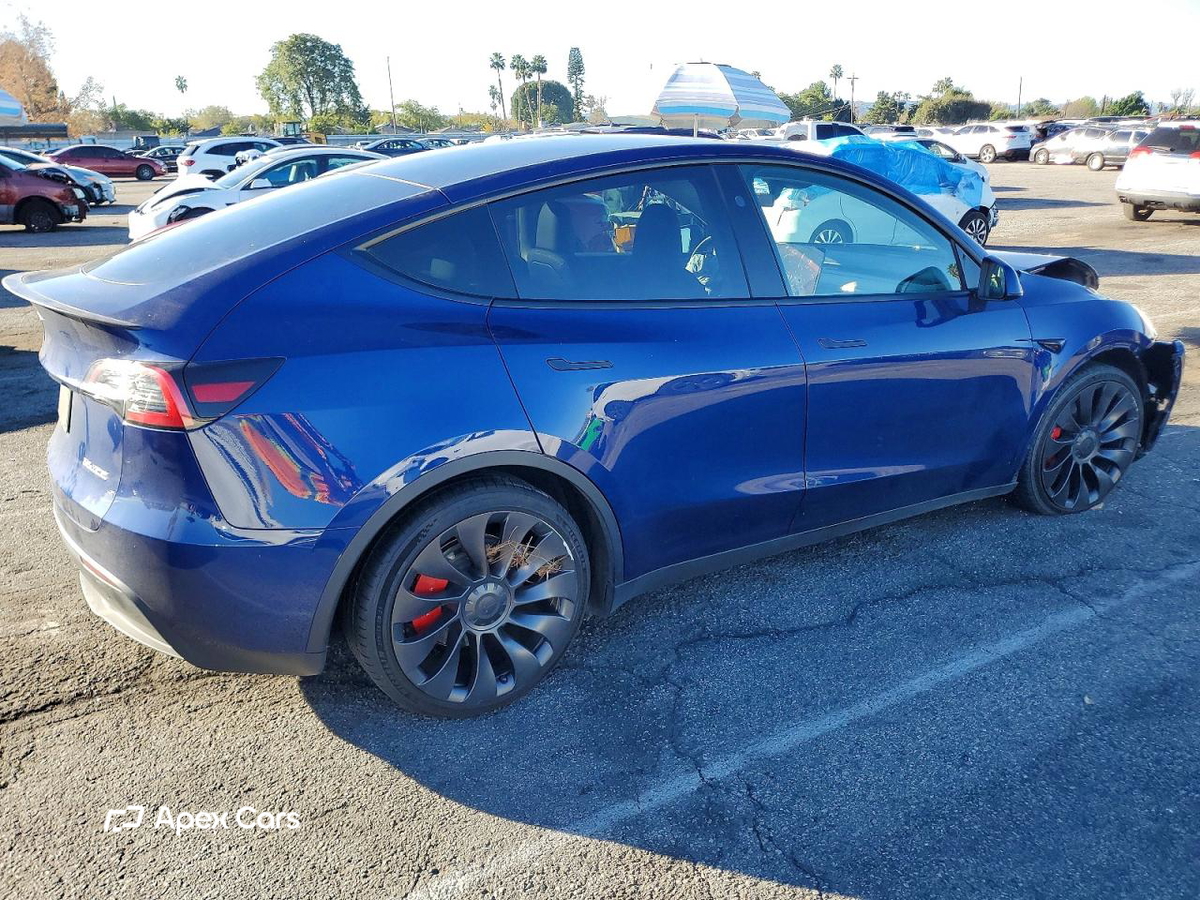 Tesla Model Y 2023
