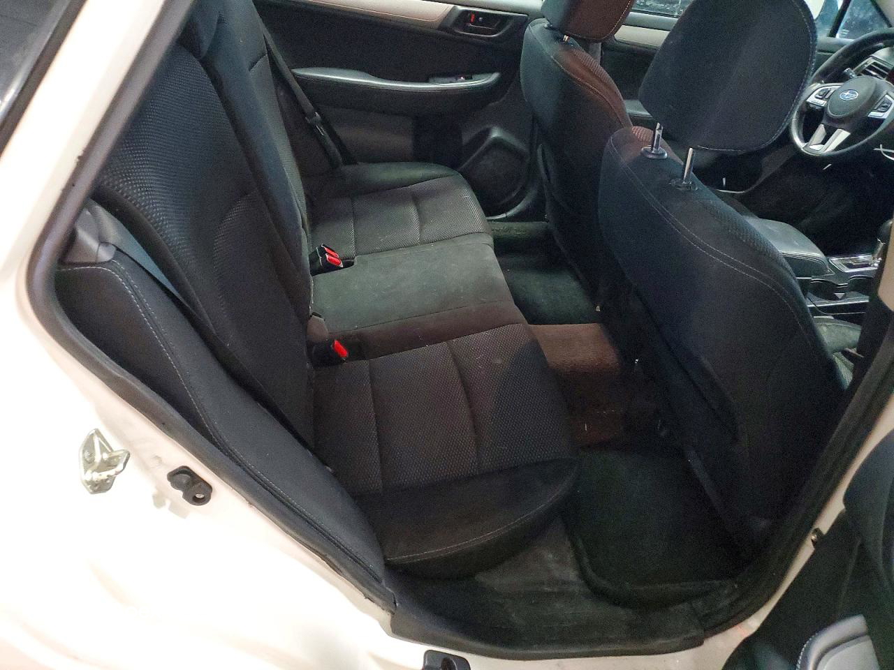 Subaru Outback 2015