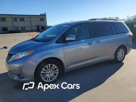 Toyota Sienna 2015 - Image 1 of 13