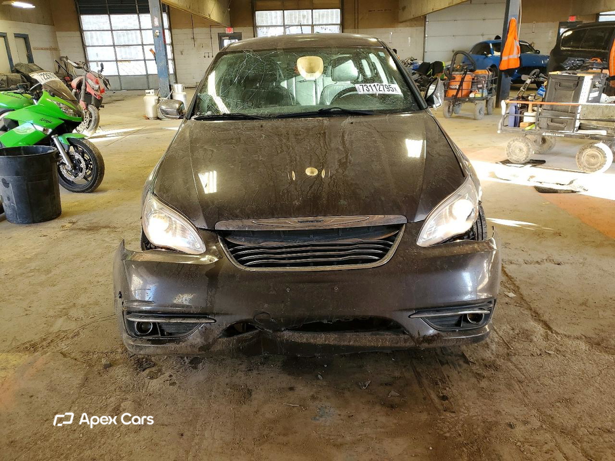 Chrysler 200 2014