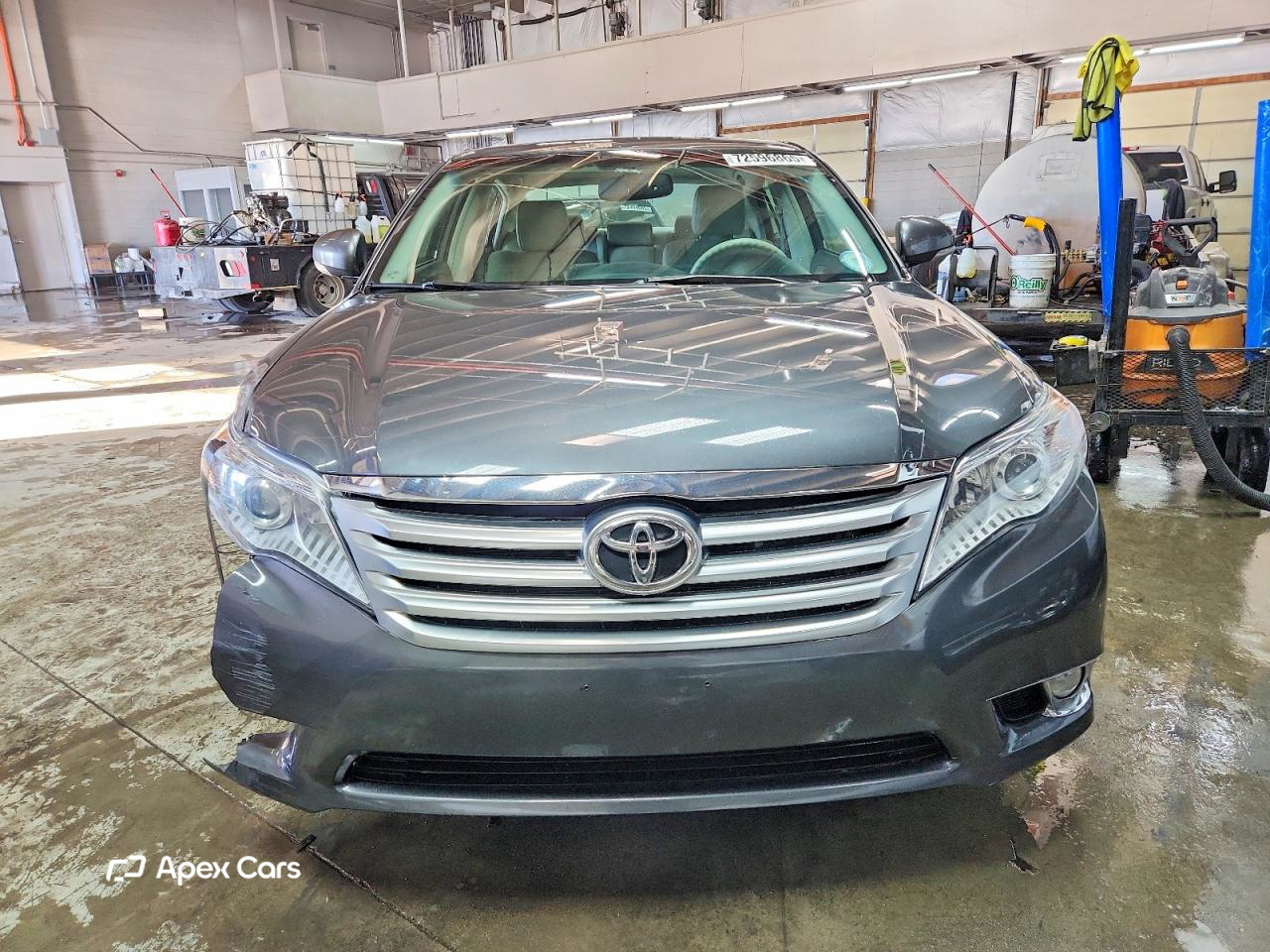 Toyota Avalon 2011