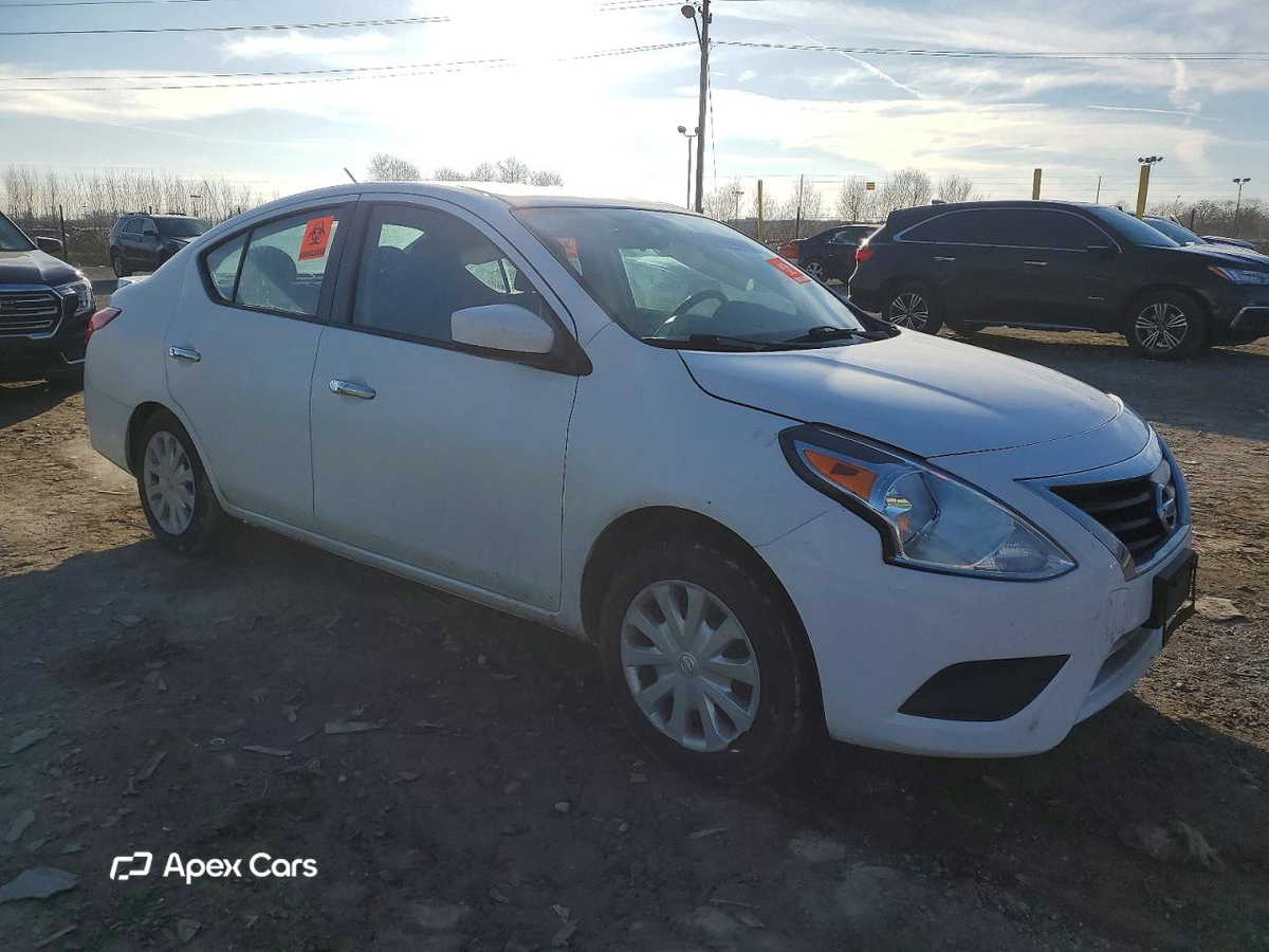 Nissan Versa 2019