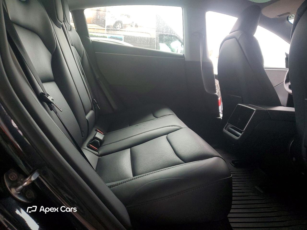 Tesla Model 3 2025