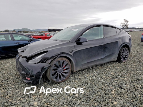 Tesla Model Y 2022 - Image 1 of 14
