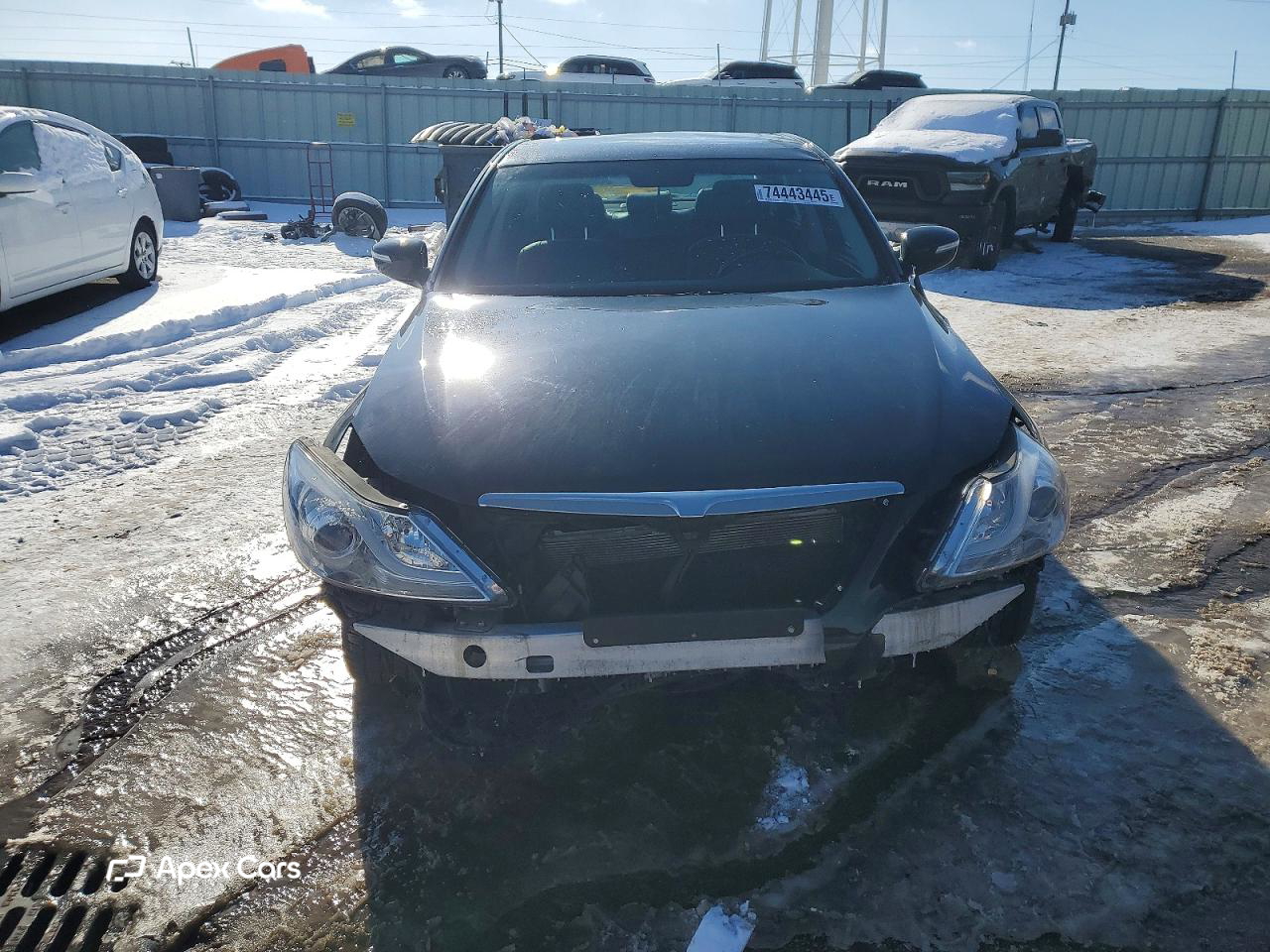 Hyundai Genesis 2012