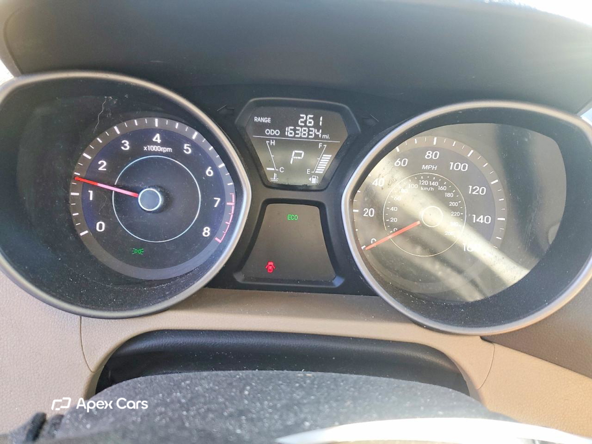 Hyundai Elantra 2013