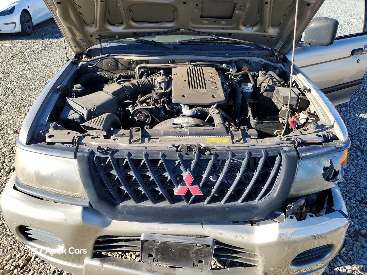 Mitsubishi Montero 2000