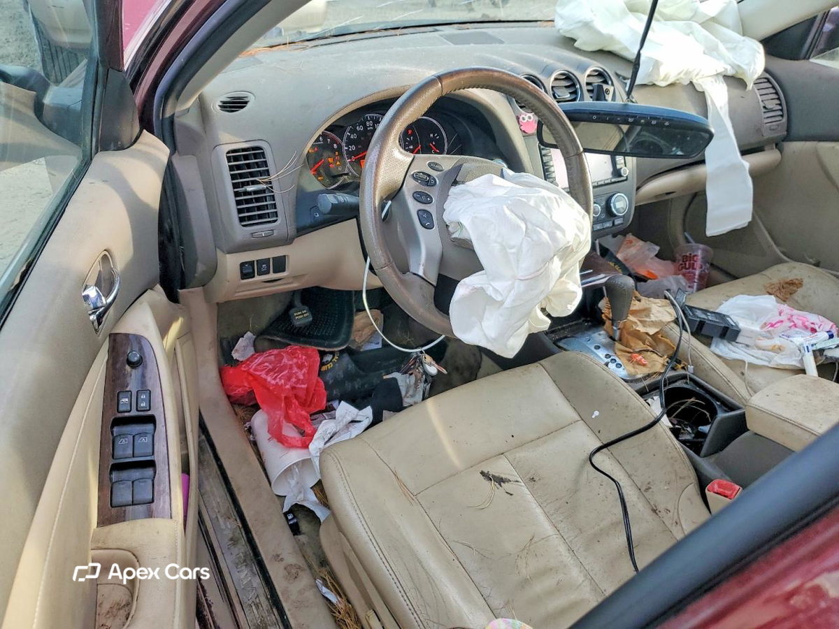 Nissan Altima 2011