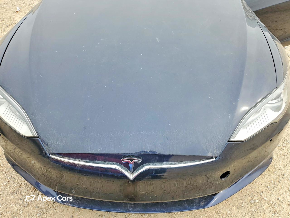 Tesla Model S 2014