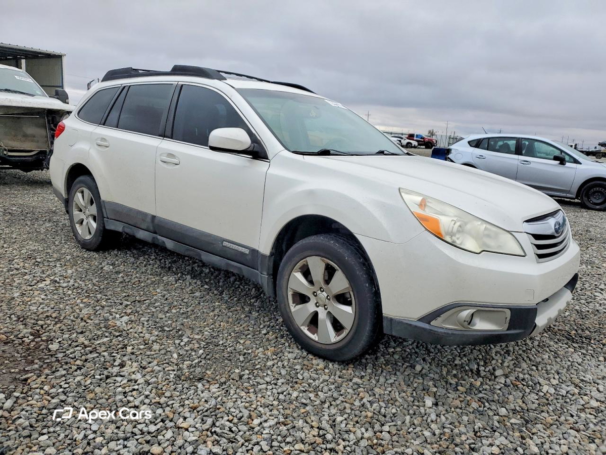 Subaru Outback 2011