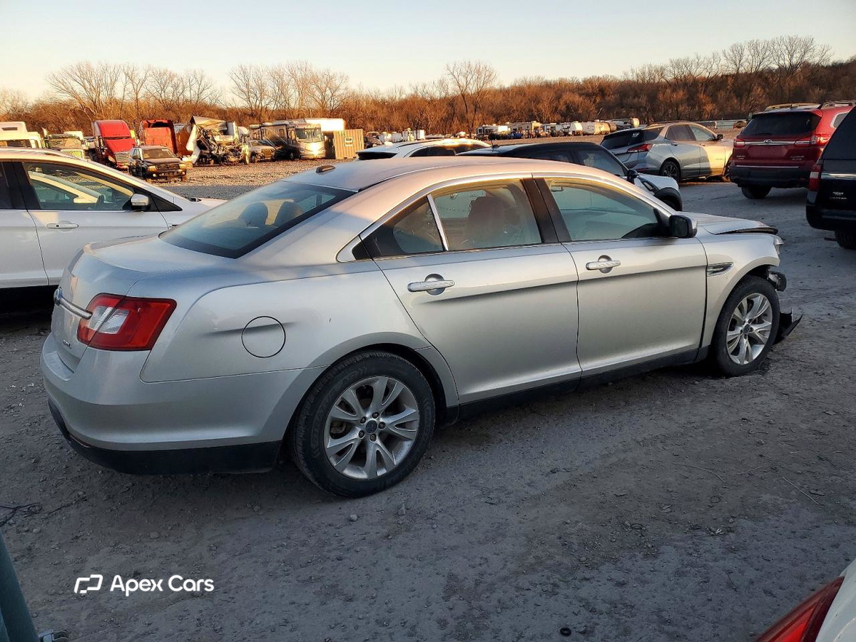Ford Taurus 2010