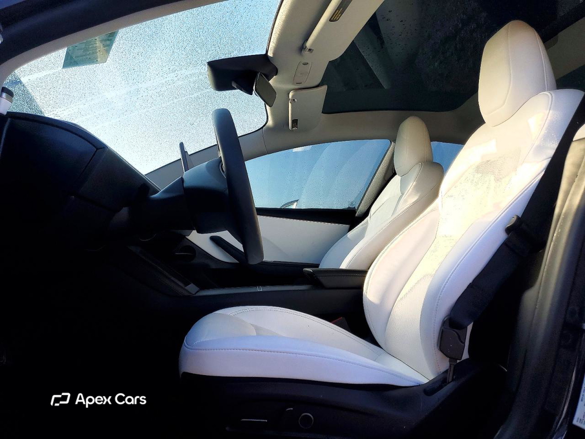 Tesla Model 3 2025