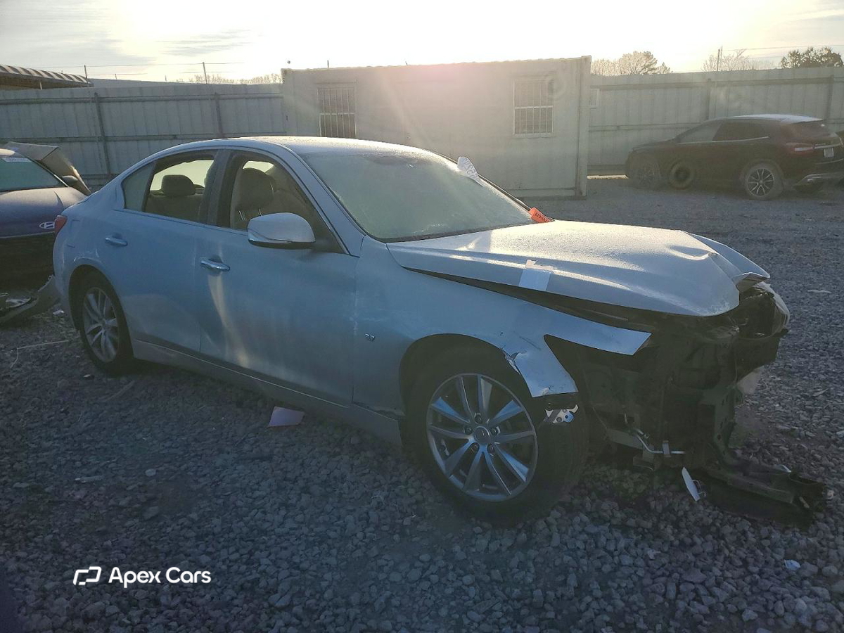 Infiniti Q50 2015
