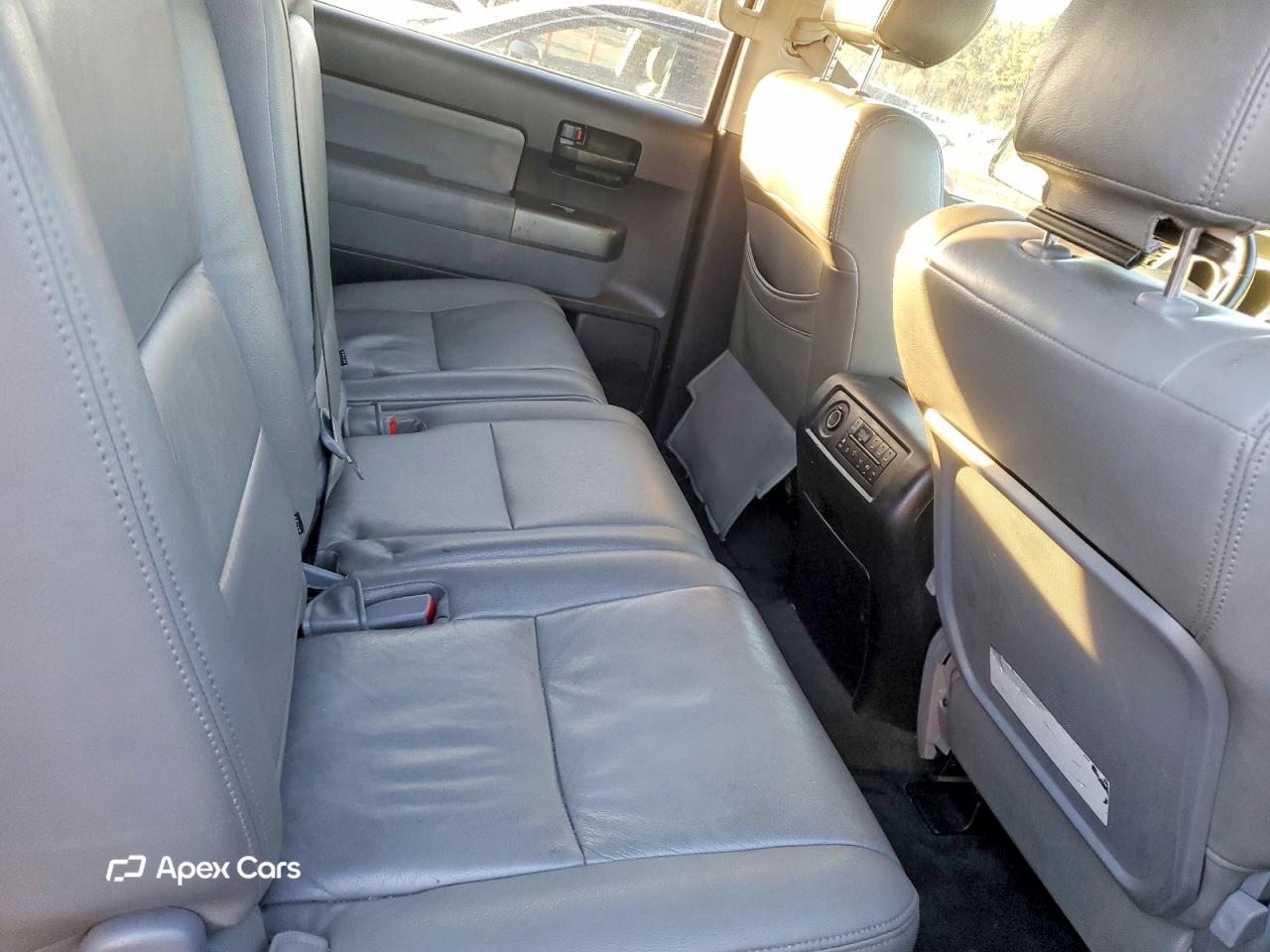 Toyota Sequoia 2012