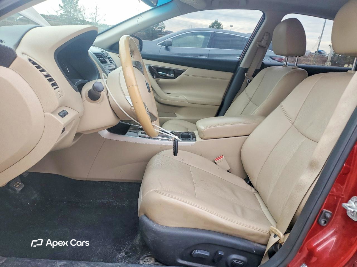 Nissan Altima 2015