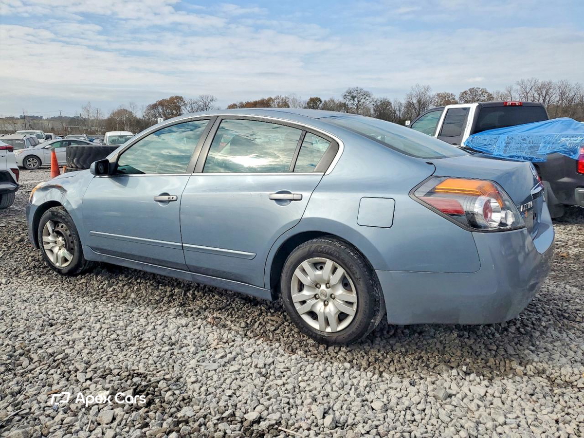 Nissan Altima 2012