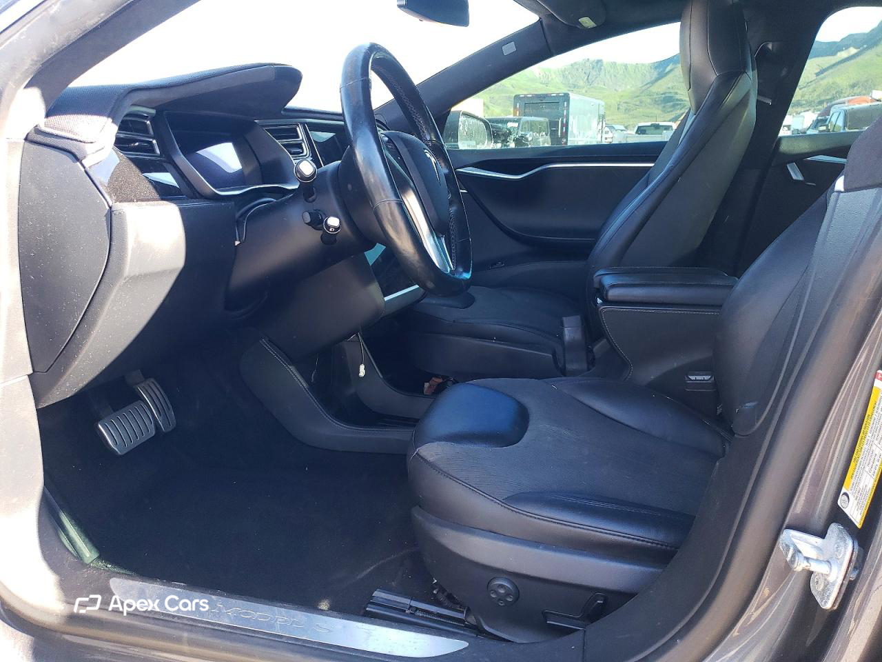 Tesla Model S 2014