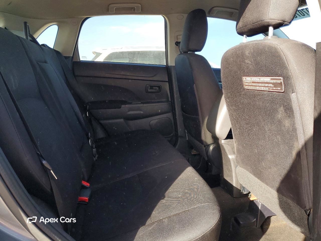 Mitsubishi Outlander 2015