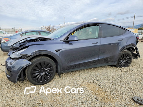 Tesla Model Y 2023 - Image 1 of 13