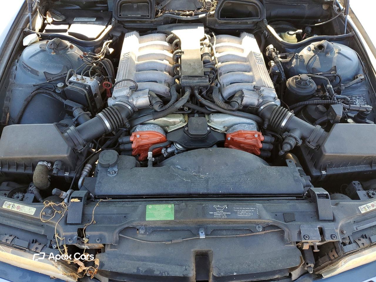 BMW Series 7 2000