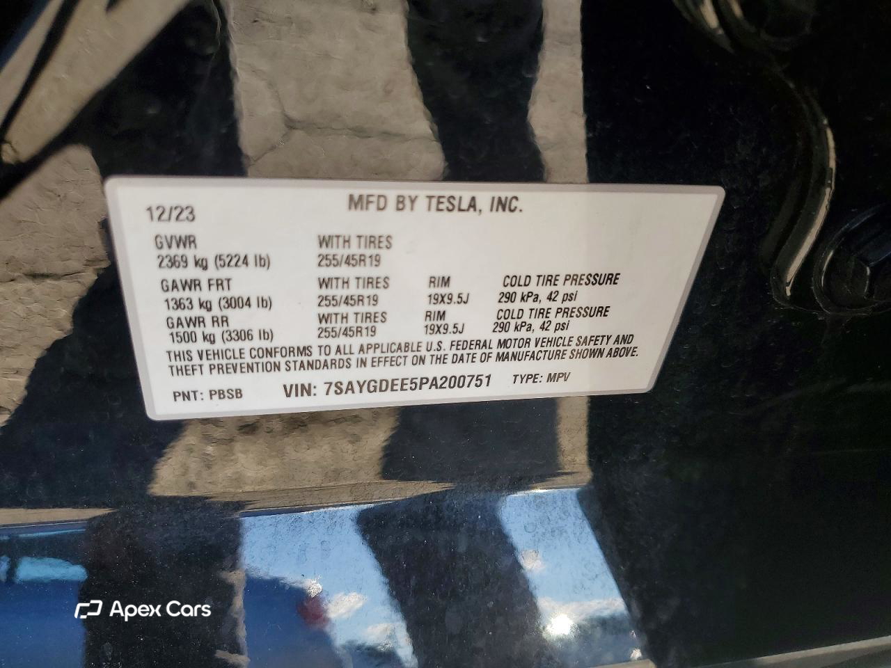 Tesla Model Y 2023