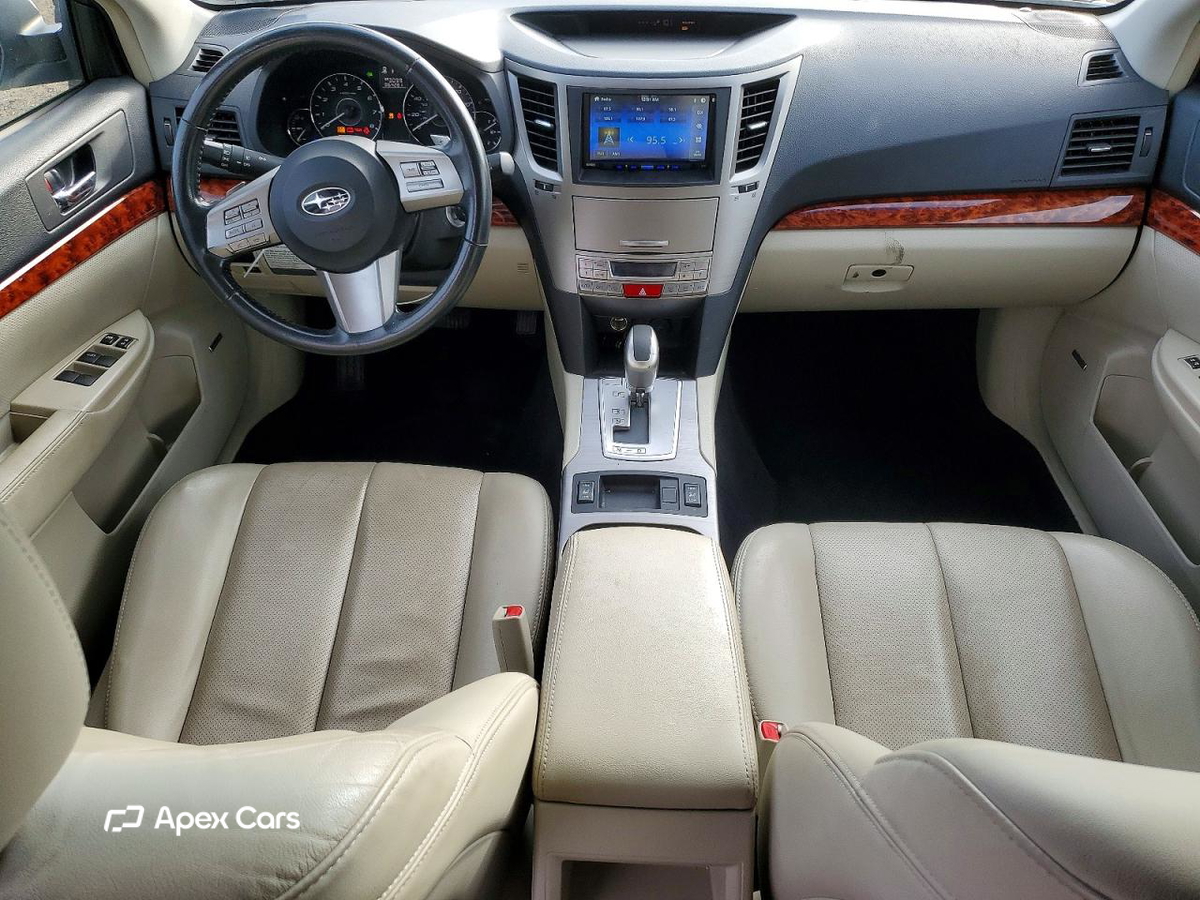 Subaru Outback 2011