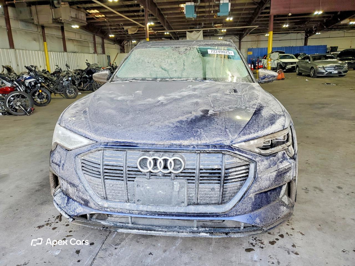 Audi e-tron 2021