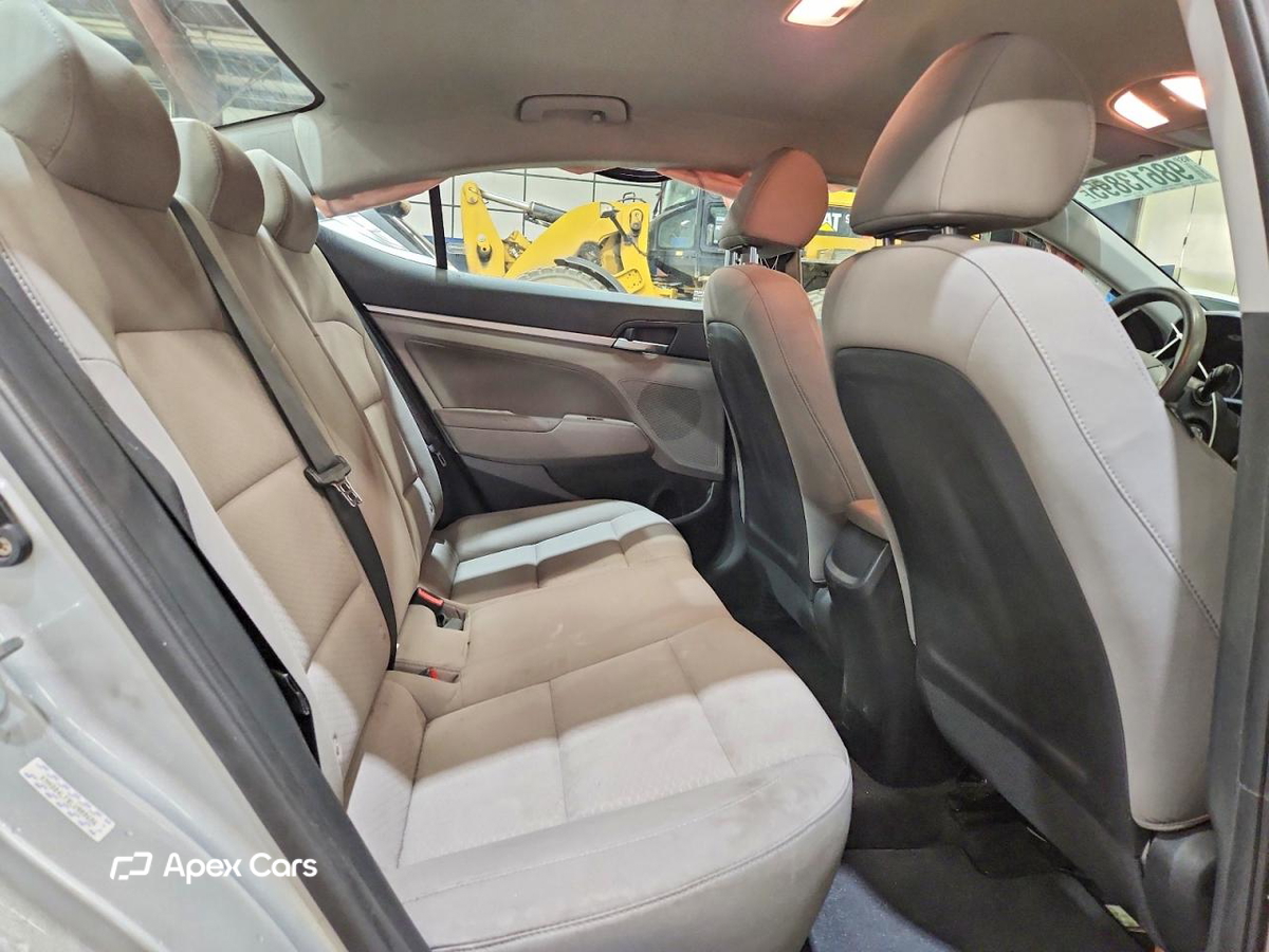 Hyundai Elantra 2020