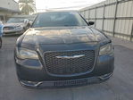 Chrysler 300 2017