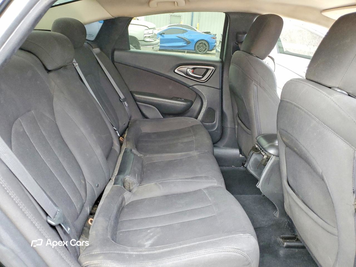 Chrysler 200 2016