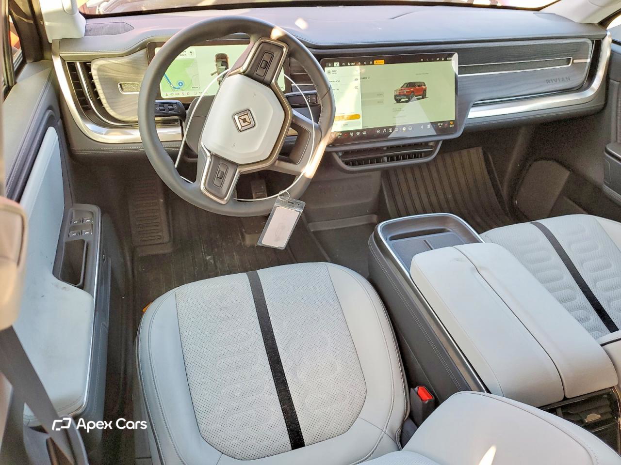 Rivian R1S 2025