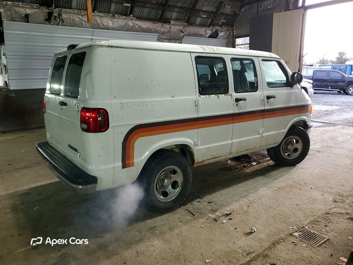 Dodge RAM Van 2003