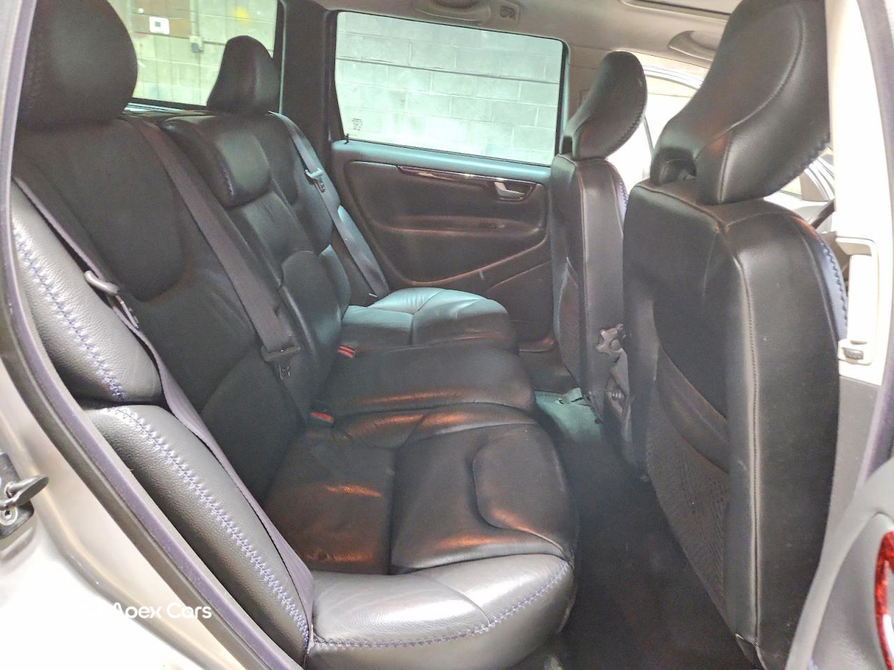 Volvo XC70 2004