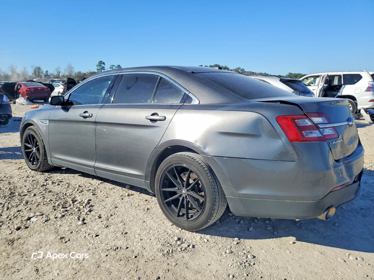 Ford Taurus 2017