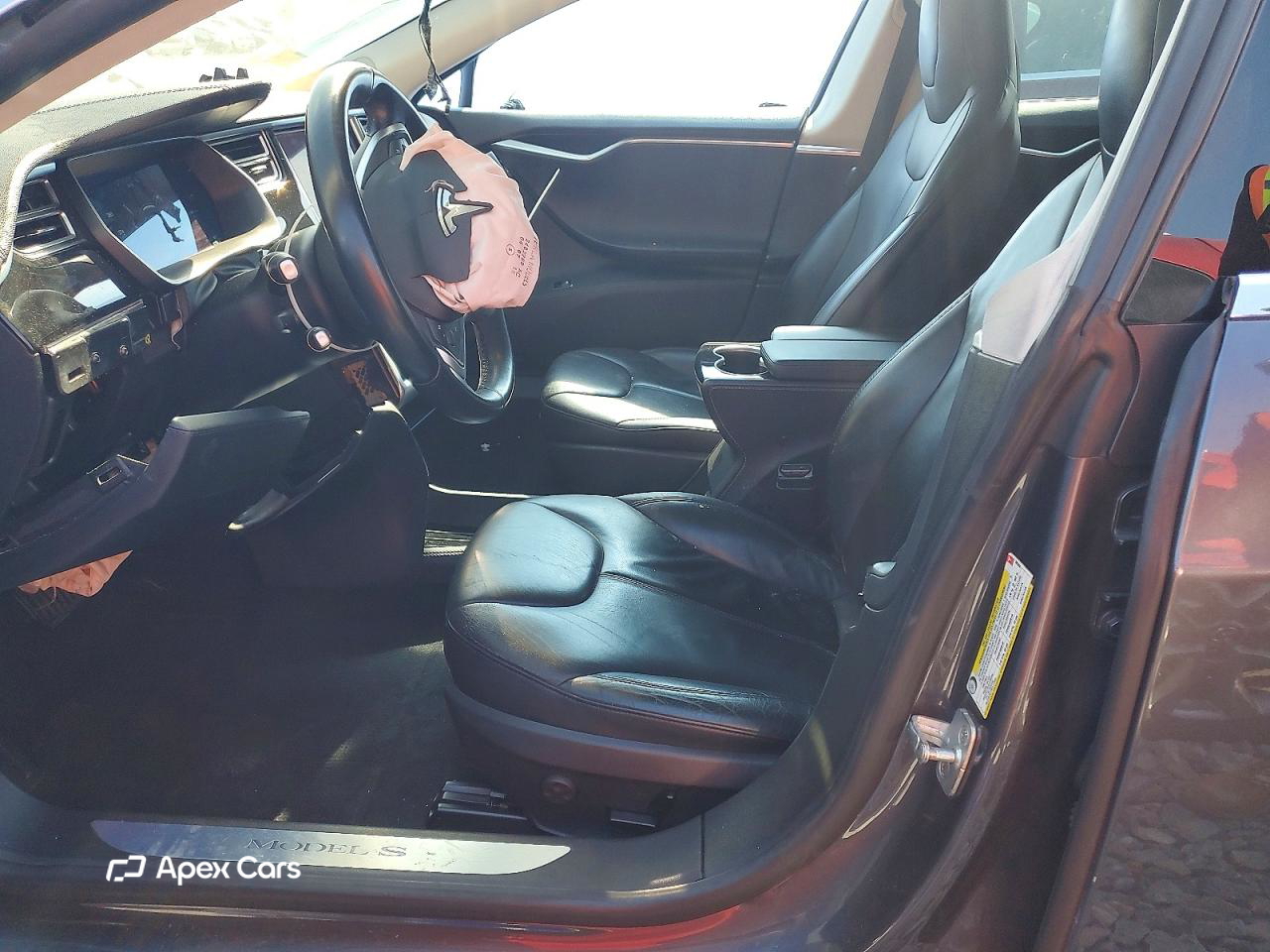 Tesla Model S 2015