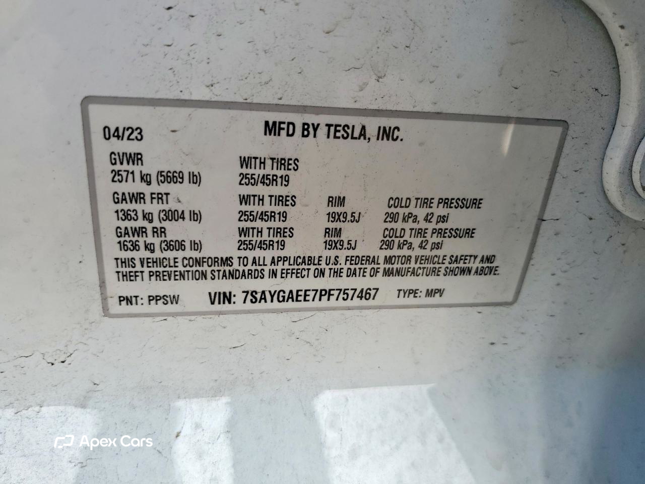 Tesla Model Y 2023