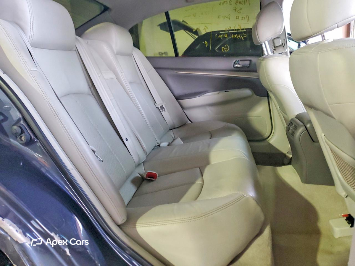 Infiniti G 2012