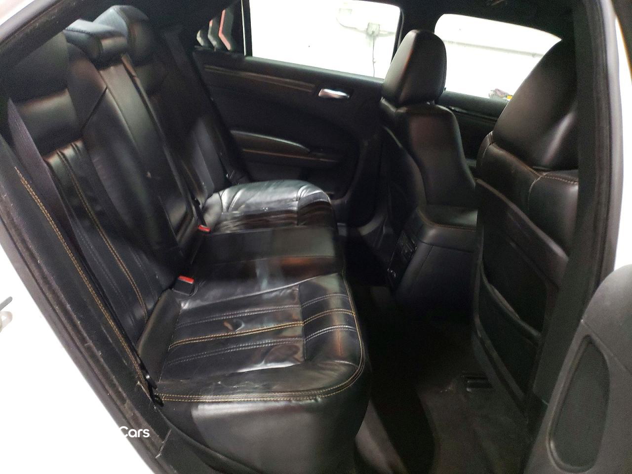 Chrysler 300 2016